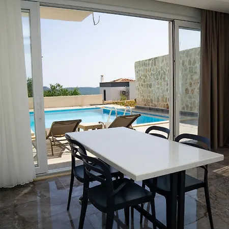 Private Pool Garden Villa- All Wac カシュ
